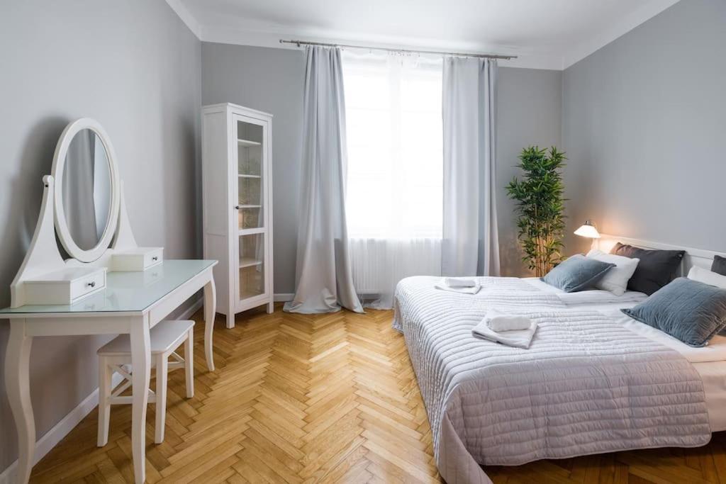 Florianska Deluxe Apartments With Air Condition Krakkó Kültér fotó